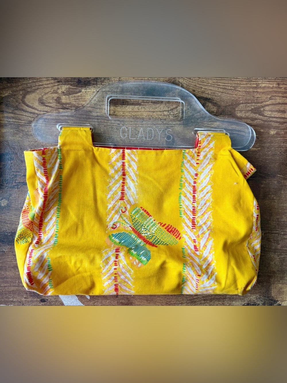 Vintage 1970s vintage butterfly bag, rare find, super cute, pristine!